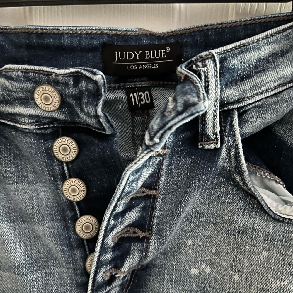 Judy Blue Distressed Skinny jeans Size 11/30